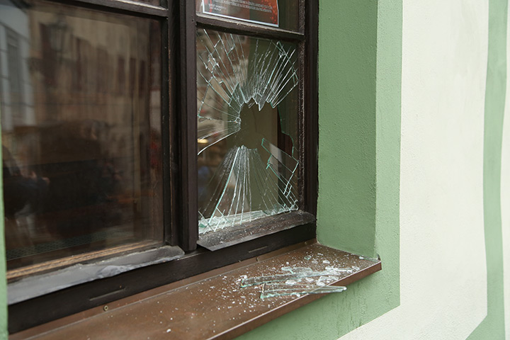 A2B Glass are able to board up broken windows while they are being repaired in Sherwood.